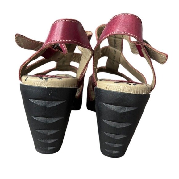 Unique Women's Red Strappy Heeled Sandals 40/9 (8.5) - Picture 4 of 8